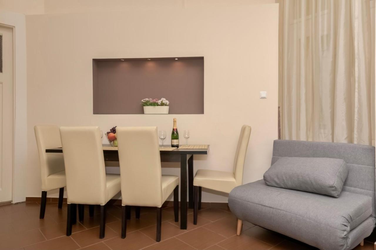 Corvina Apartment Budapest With Free Private Parking Exteriör bild