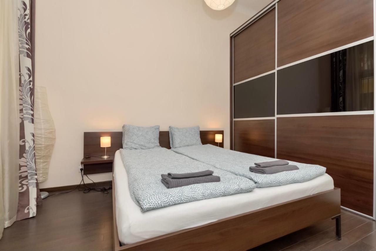 Corvina Apartment Budapest With Free Private Parking Exteriör bild